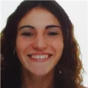 Laureata in lettere offre ripetizioni a studenti superiori e medie